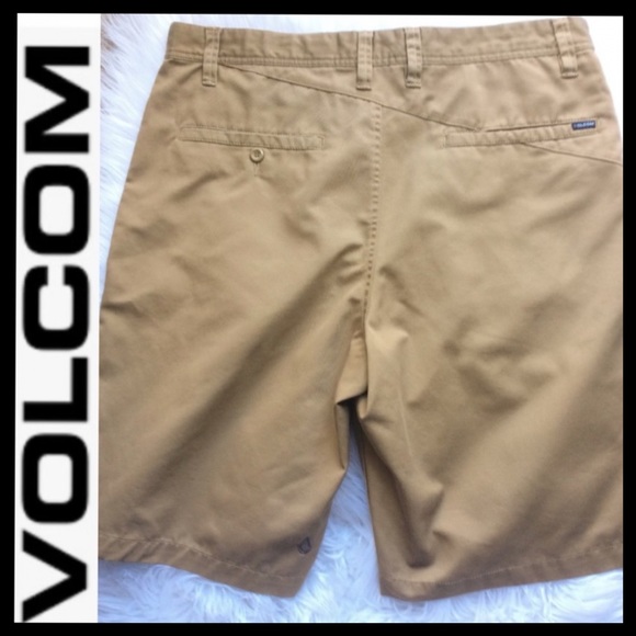VOLCOM Frickin Khaki Shorts - Picture 4 of 7